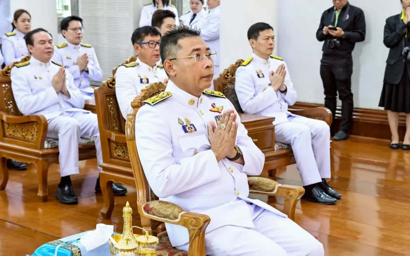 เข้าร่วมพิธีเจริญพระพุทธมนต์ และพิธีทำบุญตักบาตรถวายพระราชกุศล เนื่องในโอกาสวันคล้ายวันประสูติสมเด็จพระเจ้าลูกยาเธอ เจ้าฟ้าทีปังกรรัศมีโชติ มหาวชิโรตตมางกูร สิริวิบูลยราชกุมาร