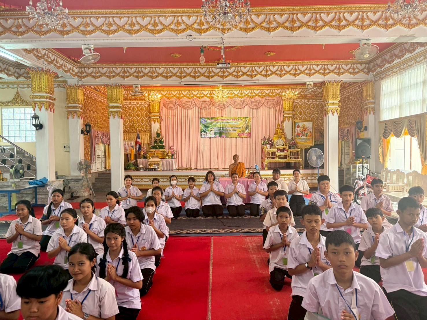 โรงเรียนชุมชนวัดหนองคอกหมู จัดค่ายพุทธธรรม ระดับชั้น ม.1-ม.3