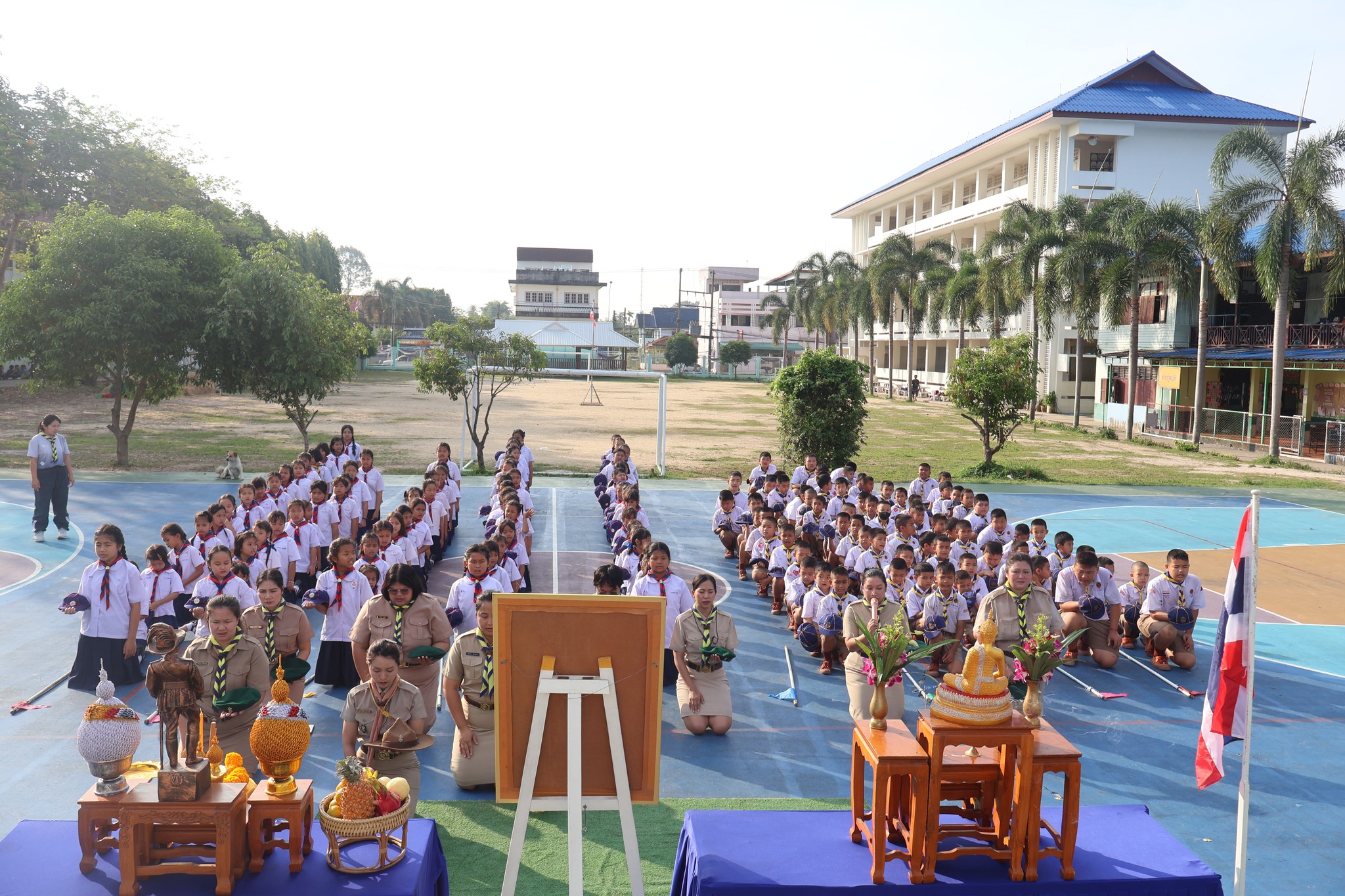 โรงเรียนชุมชนวัดสุวรรณรังสรรค์จัดกิจกรรมค่ายลูกเสือ–เนตรนารี (สำรอง) เสริมสร้างวินัยและความสามัคคี