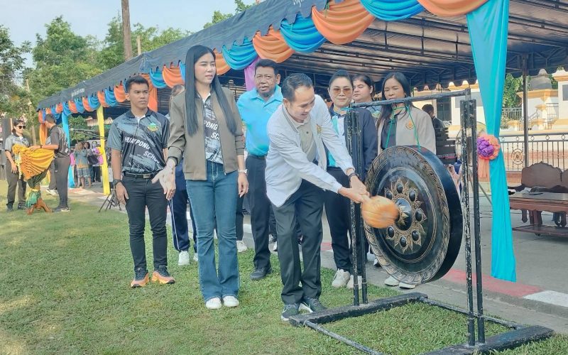 พิธีเปิดการแข่งขันกีฬาสีภายใน “ห้วยโป่งเกมส์”