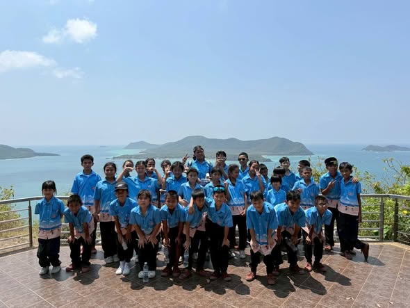 โรงเรียนบ้านพยูนนำนักเรียนร่วมกิจกรรมเรียนรู้ทรัพยากรเกาะและทะเลไทย