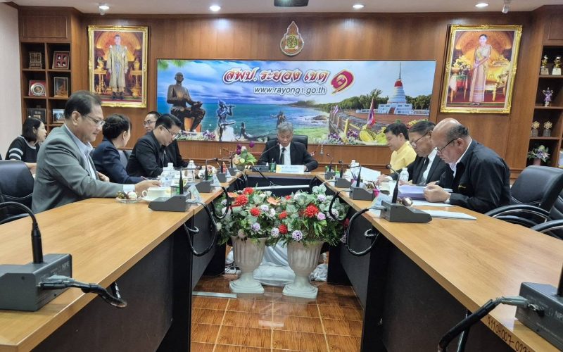 สพป.ระยอง เขต 1 จัดประชุม อ.ก.ค.ศ. เขตพื้นที่การศึกษาประถมศึกษาระยอง เขต 1 ครั้งที่ 6/2569 ขับเคลื่อนงานบริหารบุคคลทางการศึกษา